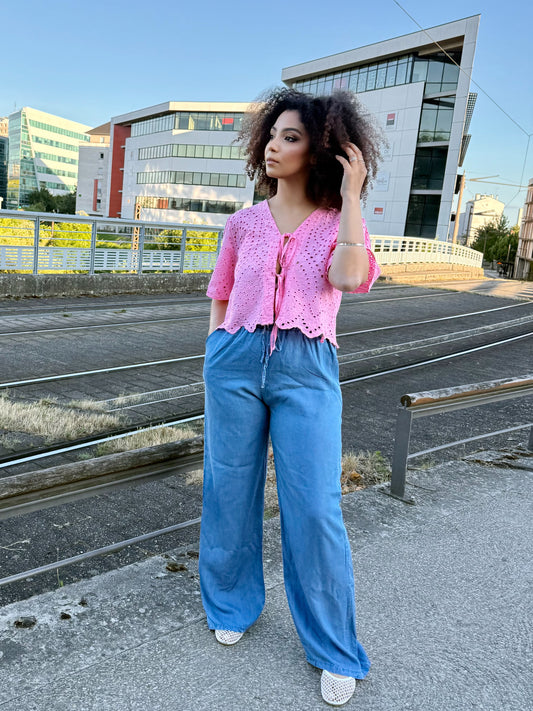 Blouse brodée manches courtes